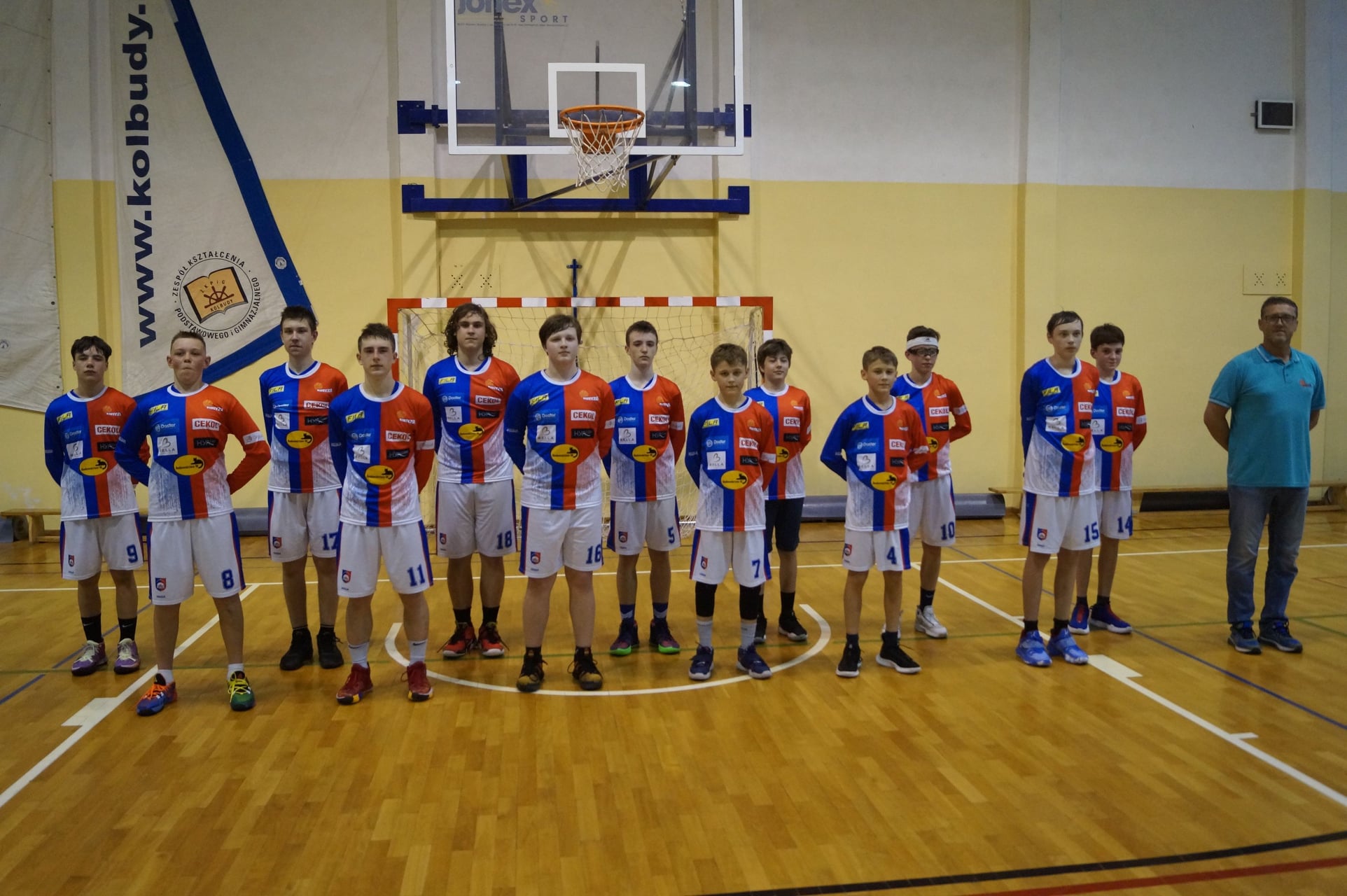 Grywit jest jednym ze sponsorów lokalnej młodzieżowej drużyny koszykarskiej Bryza Kolbudy, bierze udział także w inicjatywach organizowanych przez lokalne placówki dla dzieci m.in. w Przedszkolu nr 35 w Gdańsku.